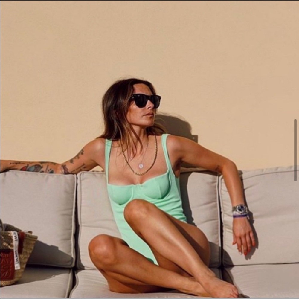 Zara Bright Green Ribbed One Piece Balconette Bra Wide Strap Swimsuit